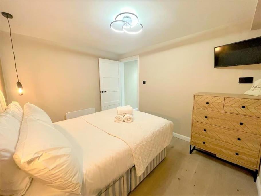Stylish, Central And Cosy 1Bd Nr Canongate Edimburgo Esterno foto