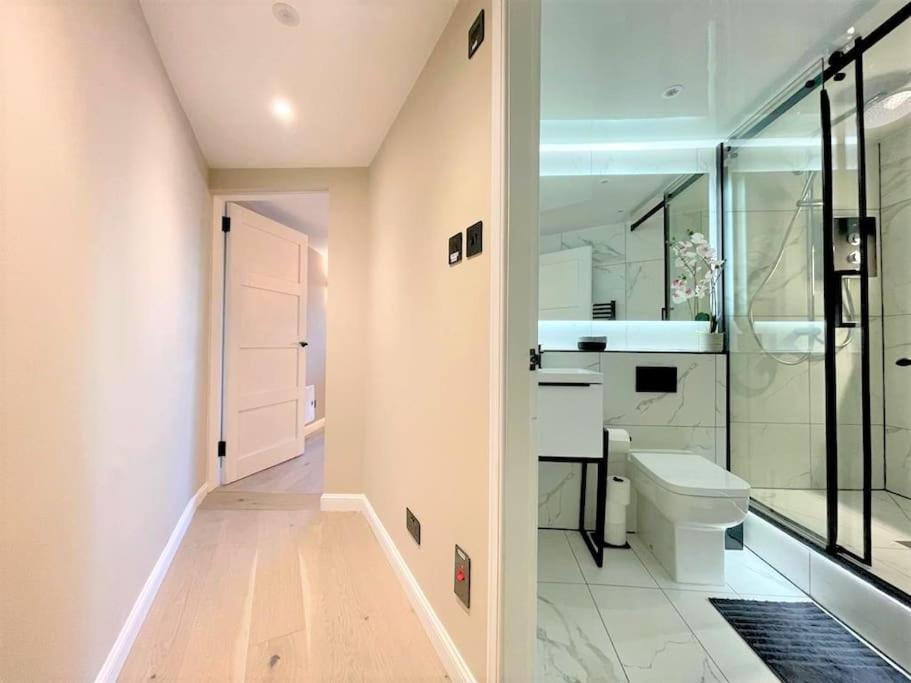 Stylish, Central And Cosy 1Bd Nr Canongate Edimburgo Esterno foto