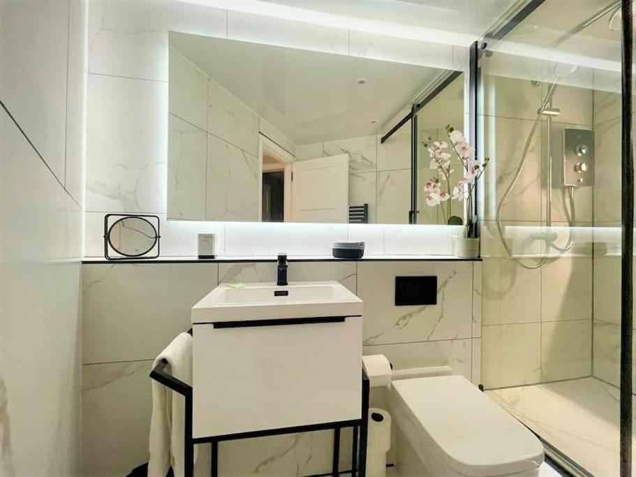 Stylish, Central And Cosy 1Bd Nr Canongate Edimburgo Esterno foto