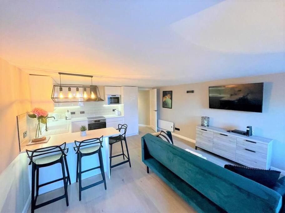 Stylish, Central And Cosy 1Bd Nr Canongate Edimburgo Esterno foto